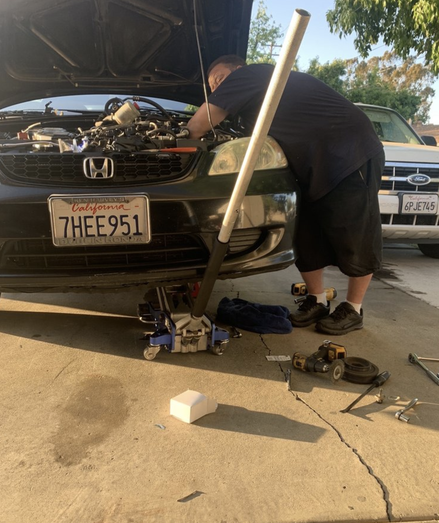 this image shows mechanic in Hollywood, CA